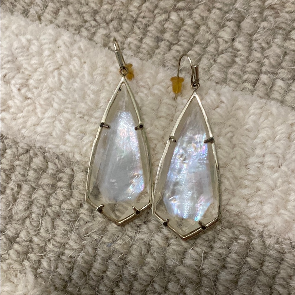 Kendra Scott Iridescent White Mother-of-Pearl Teardrop Earrings